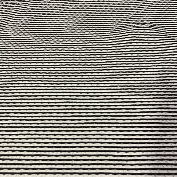 Calvin Klein Black White Sleeveless Top Blouse size medium shirt office wear - Picture 11 of 12